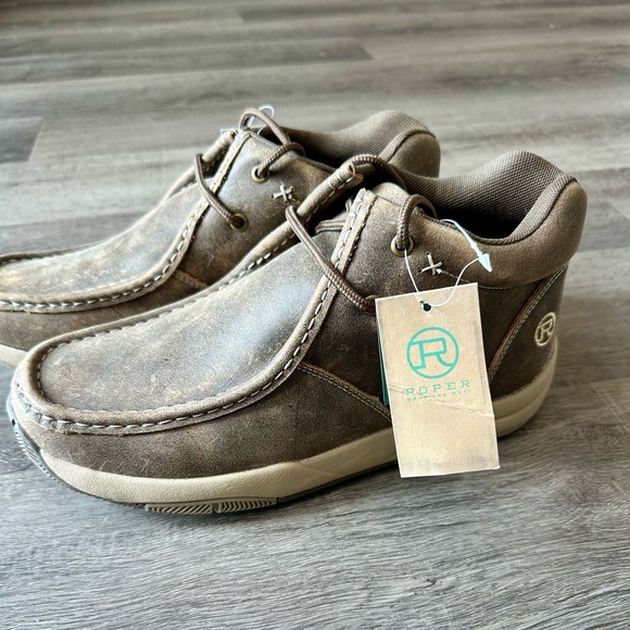 Woman’s Roper Brown Chukka Boots with Suede Finish | NWT Size 8.5 - Picture 1 of 6
